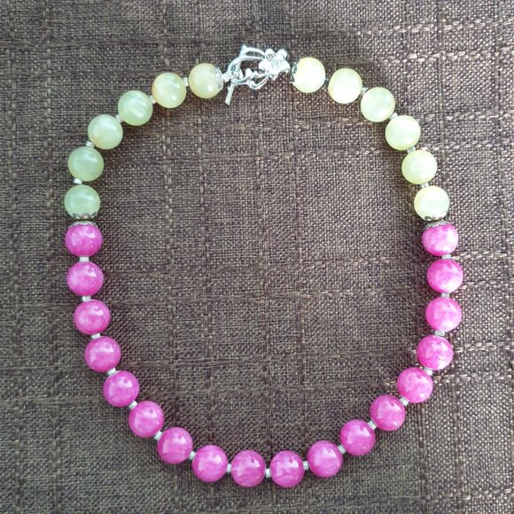 🌸 Elegant Natural Pale Nephrite Jade & Dyed Pink Agate Beaded Necklace 🌸 - Picture 12 of 13